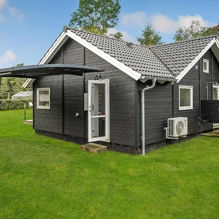 Stunning In With Wifi カロンボー